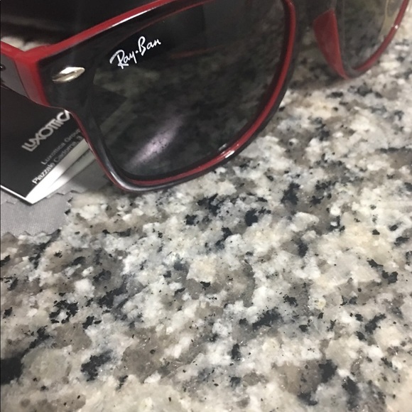 Ray-Ban Wayfarer - Picture 2 of 8
